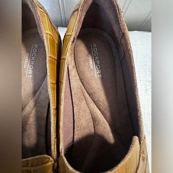 Rockport Women’s Total Motion Croc-Embossed Loafers Tan Leather Size 9 - Picture 10 of 15